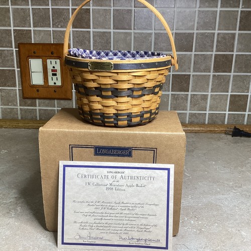 Longaberger collectors club - longaberger,